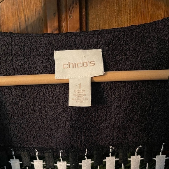 CHICO’s (size 1/med) 3/4 black & white pattern blazer/jacket/coat black/white. - Picture 4 of 12